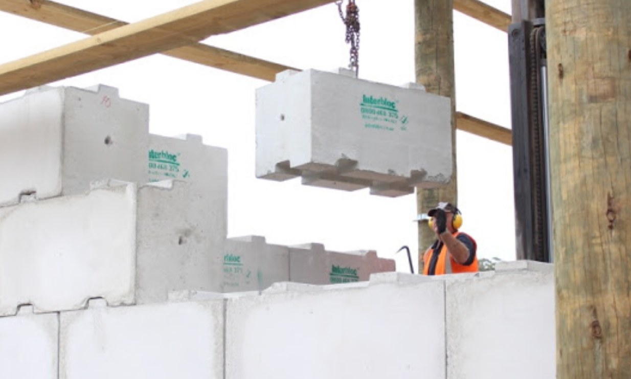 Interbloc blocks configured as a temporary push wall on a civil site
