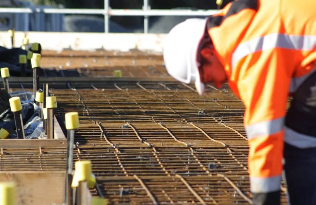 MSE Wall with Interbloc